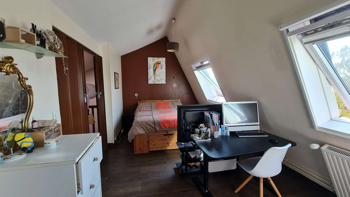 Maison à BURES-SUR-YVETTE