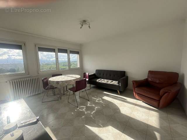 Appartement à MAISONS-ALFORT