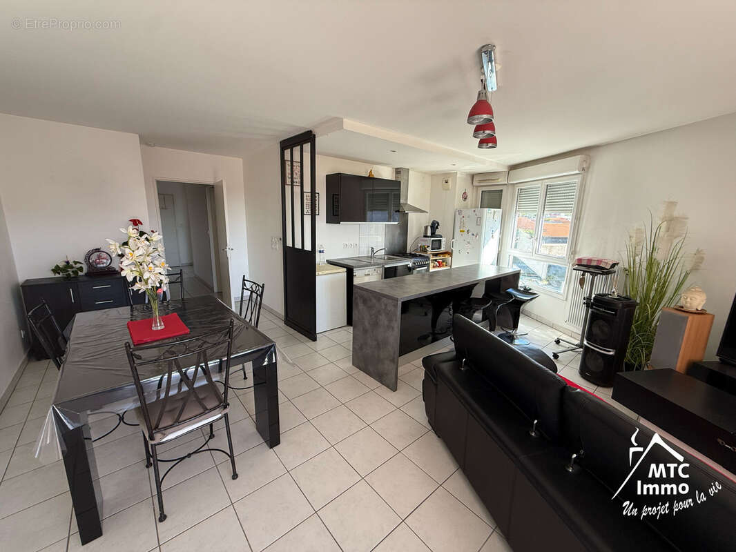 Appartement à BRON