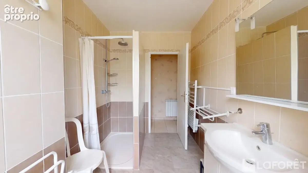 A vendre, Maison 5 chambres, sous-sol total, jardin - photo 5