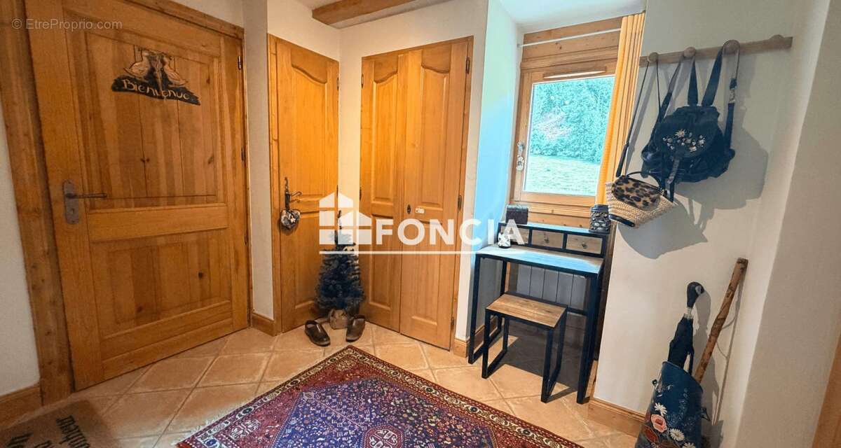 Les Carroz :  T3 de 53 m² au calme, grand balcon et vue panoramique, Secteur du Lay - photo 7