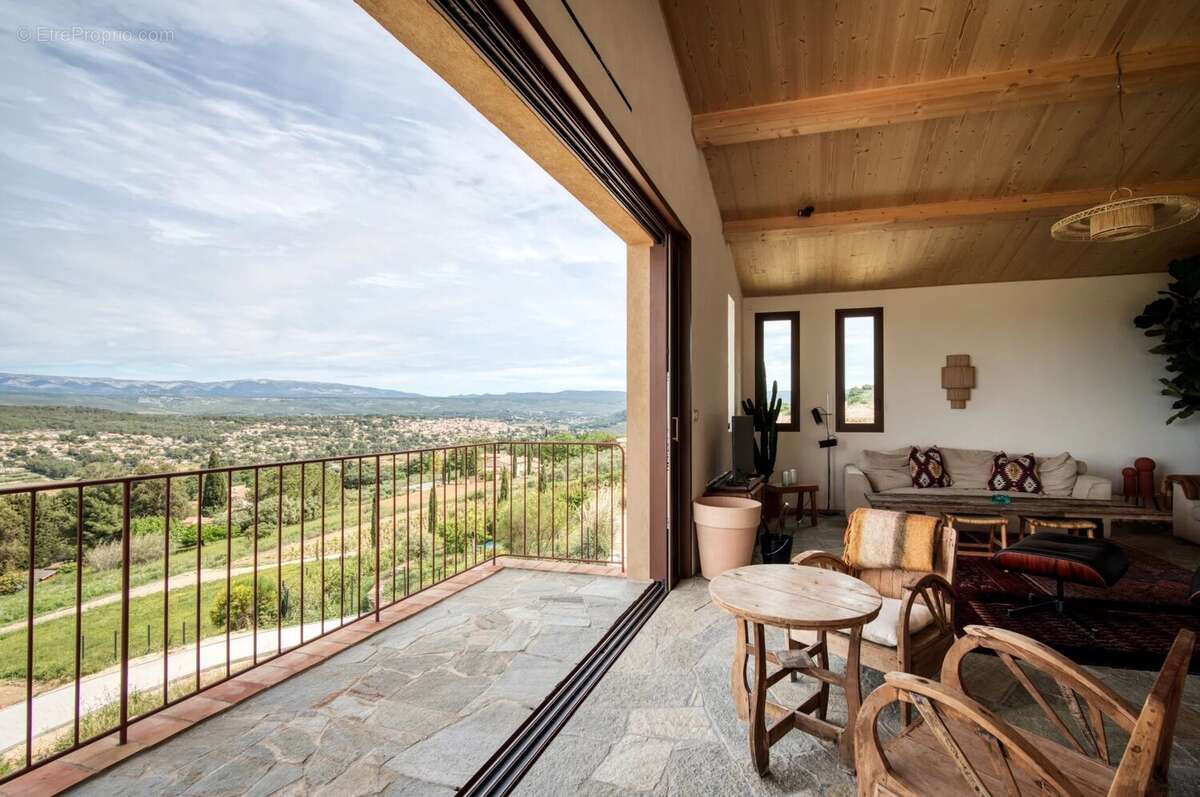 Maison 211 m² à La Cadiere-D'azur  - photo 8