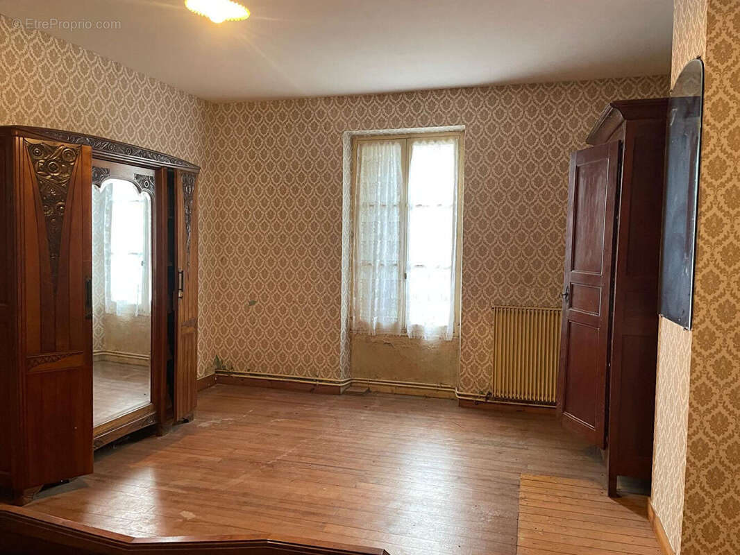 Maison à GENSAC