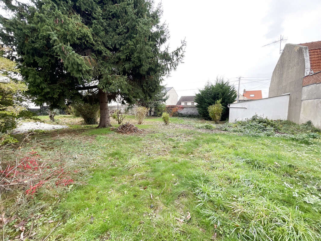 Terrain à LIEVIN