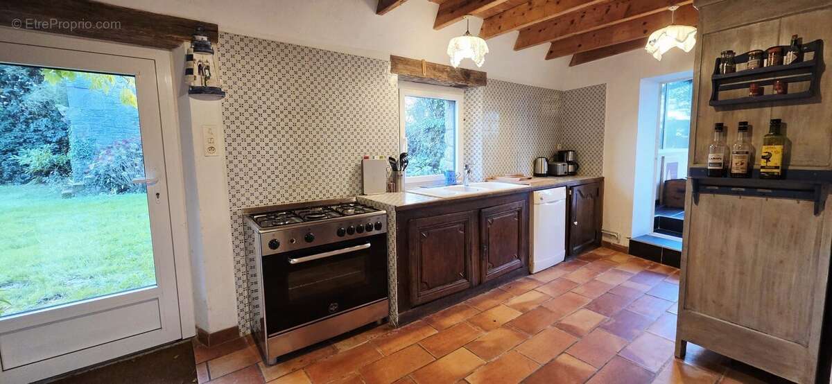 Maison à TREDREZ-LOCQUEMEAU
