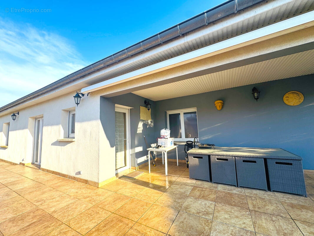 Maison à SAINTE-MARIE-AUX-CHENES