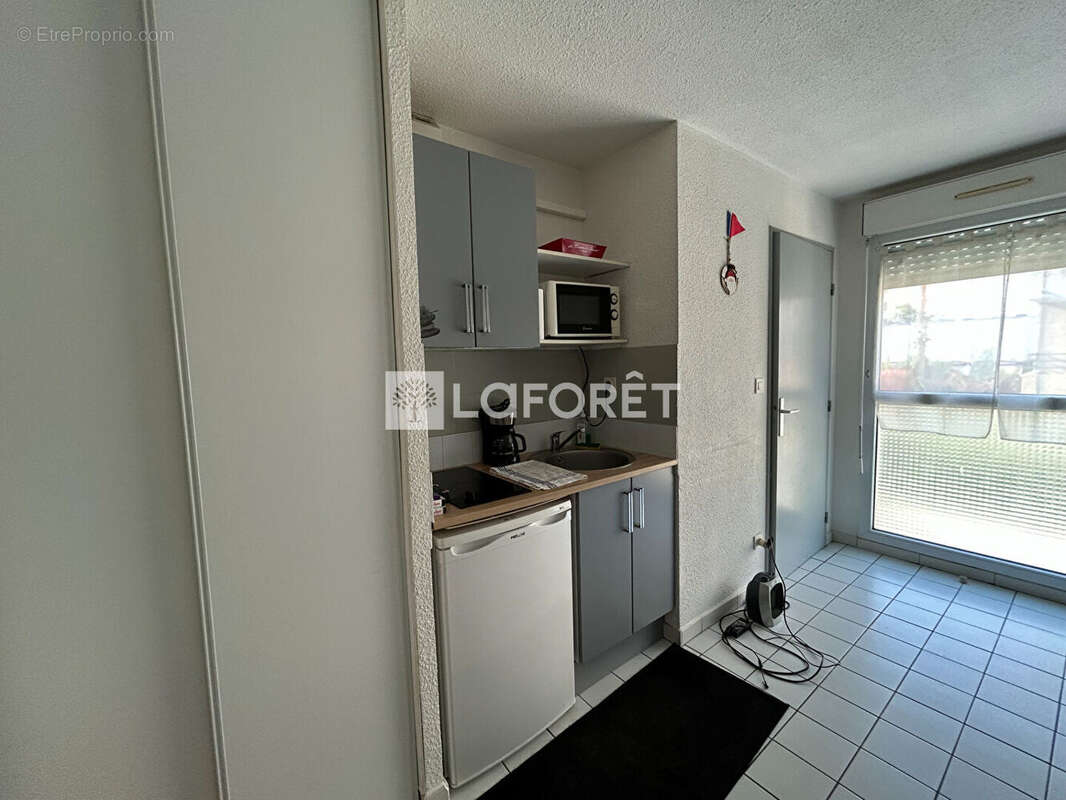 Appartement à SAINT-LAURENT-DU-VAR