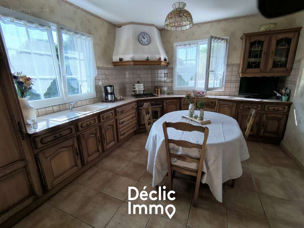 Maison de plain-pied en parfait état - photo 3
