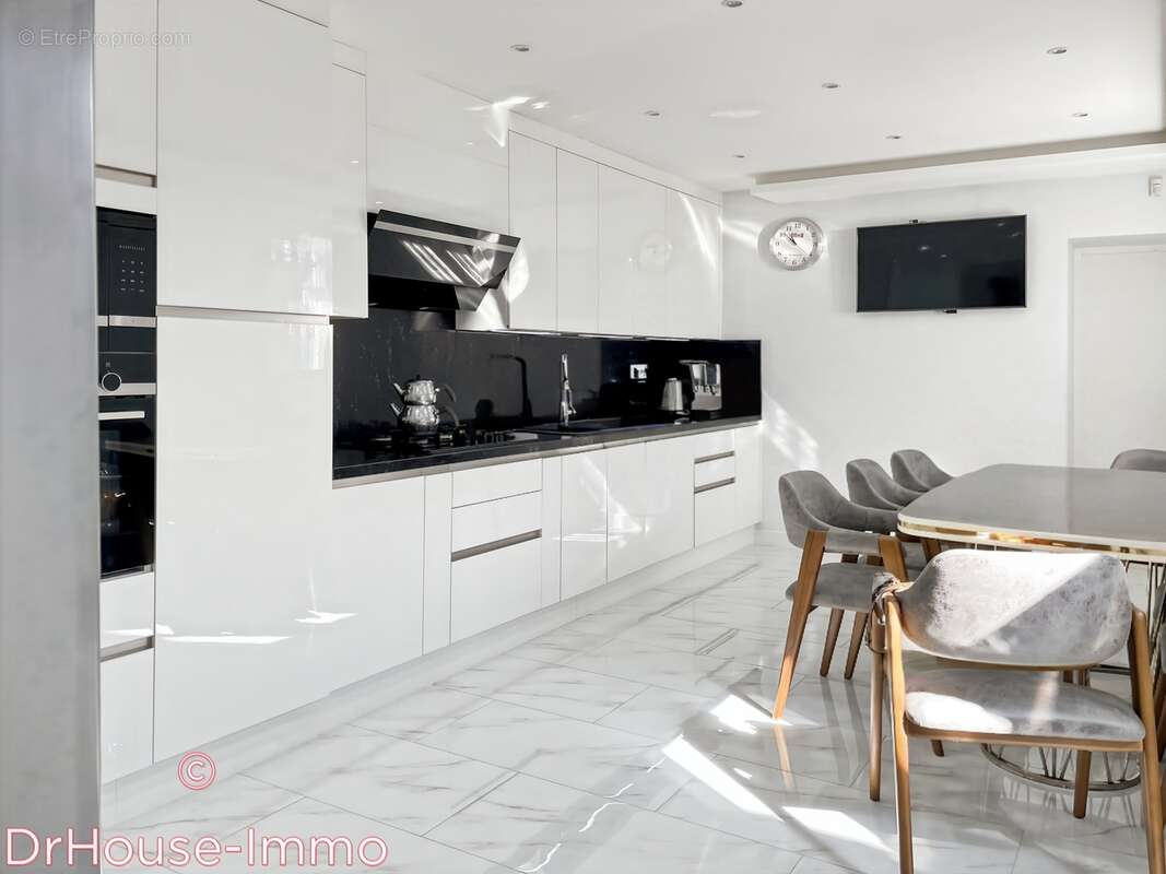 Maison à VILLEFRANCHE-SUR-SAONE