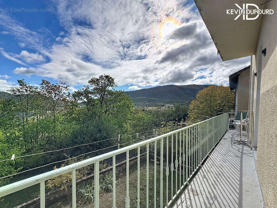 Appartement à PRIVAS