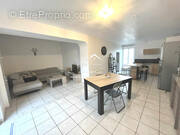 Maison de ville en excellent état en plein coeur de DANGE ST ROMAIN - Maison à DANGE-SAINT-ROMAIN