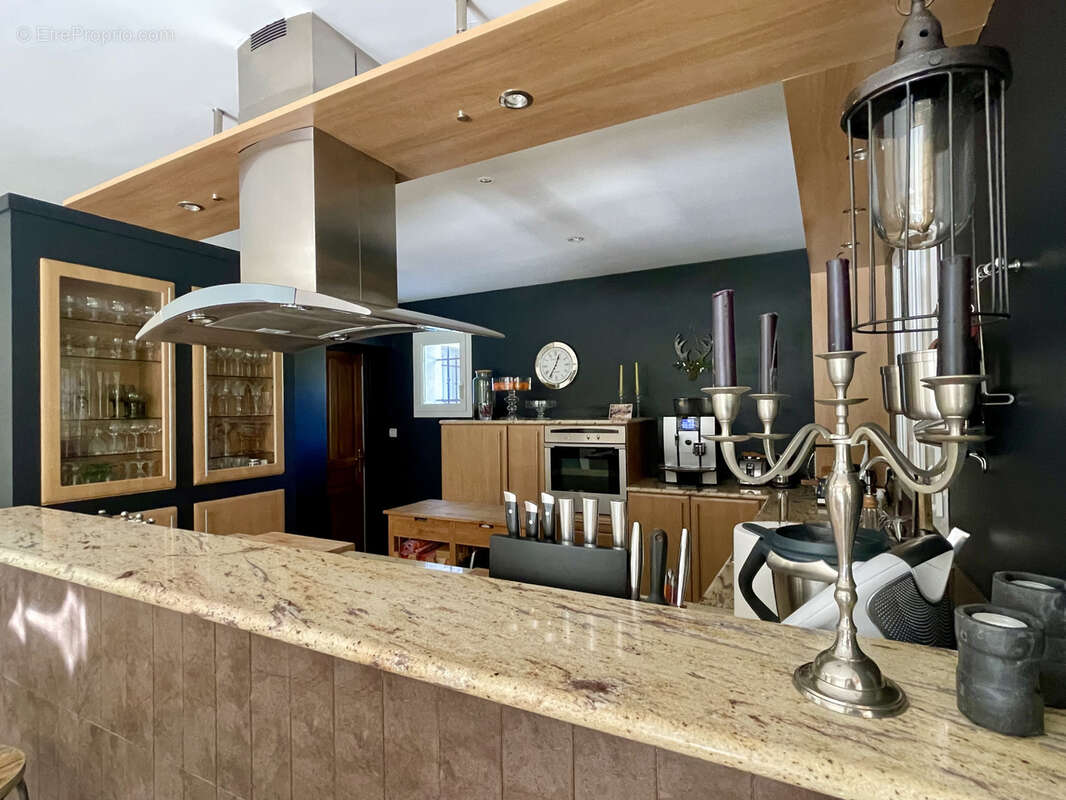 Maison à PERNES-LES-FONTAINES