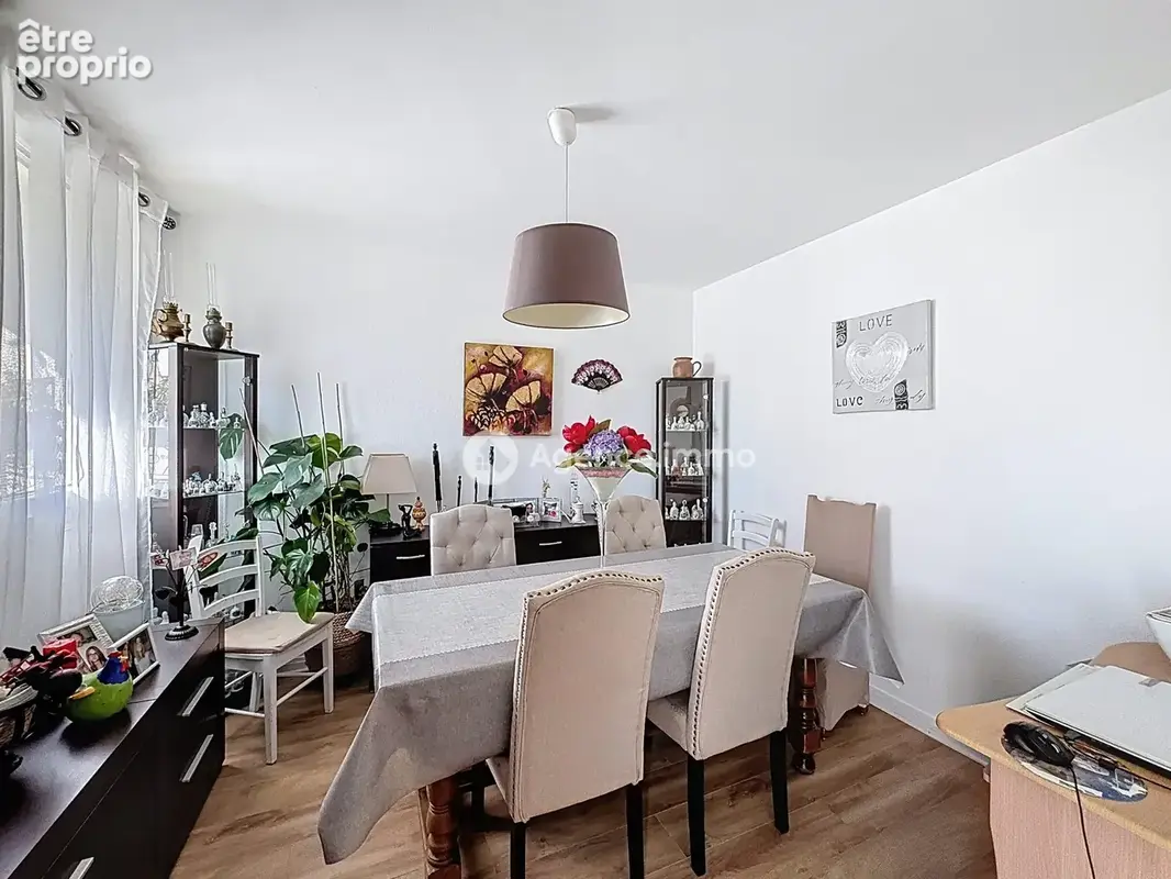Appartement 4 pièces 76 m² à vendre à Tours (37000) - photo 2