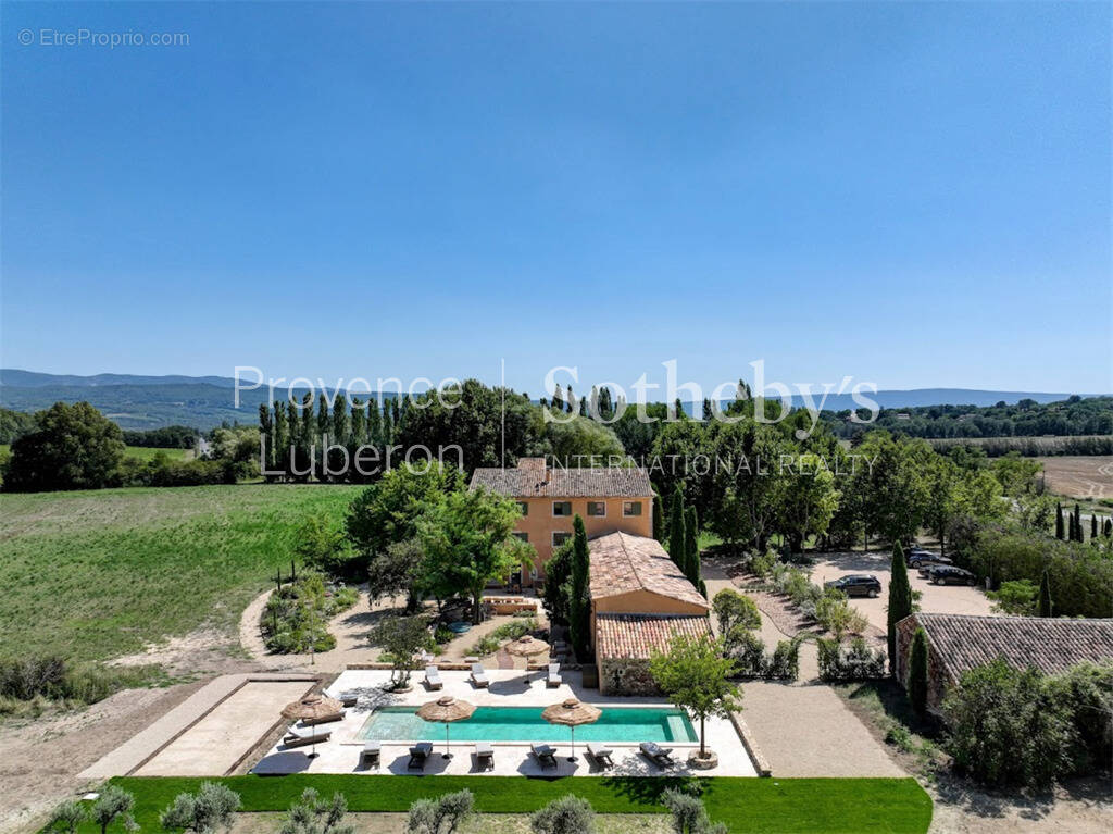 Maison à ROUSSILLON