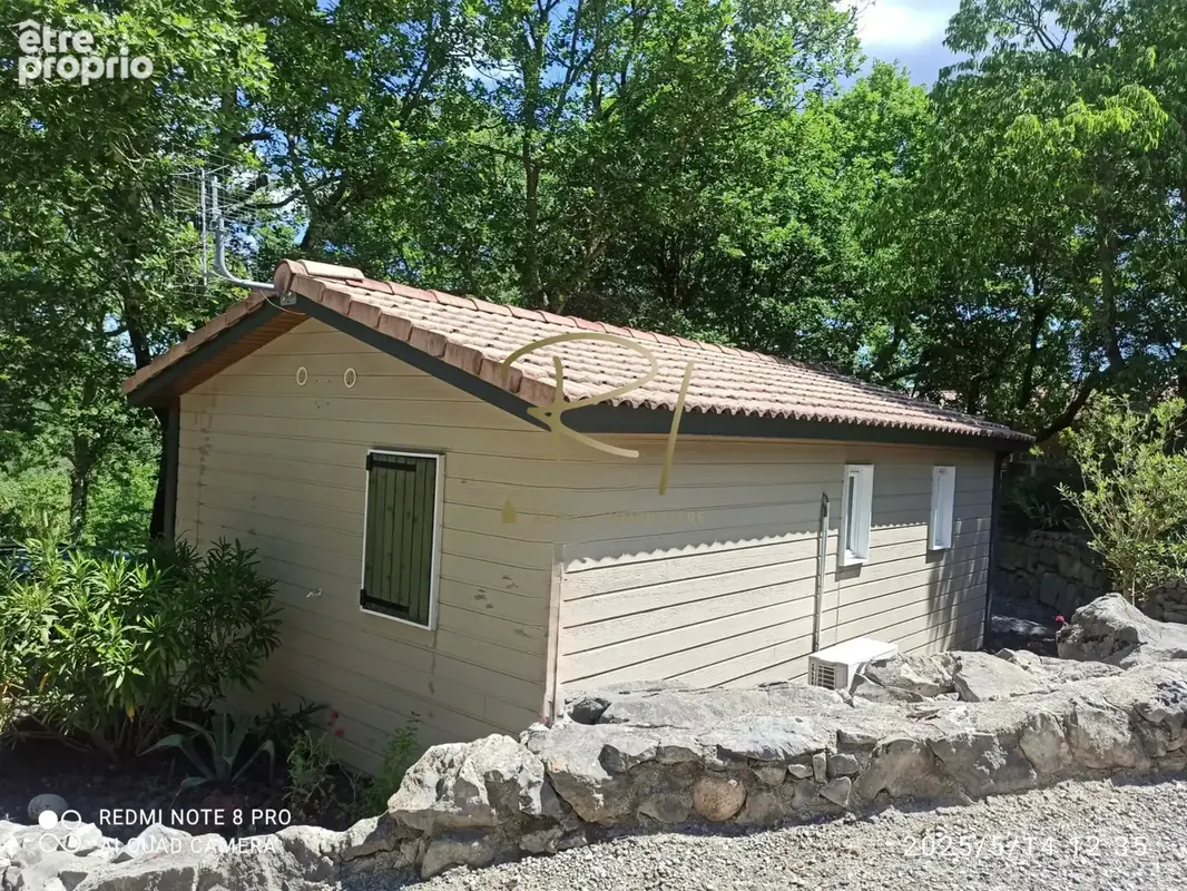 Chalet avec terrasse et piscine - SUD ARDECHE - photo 3
