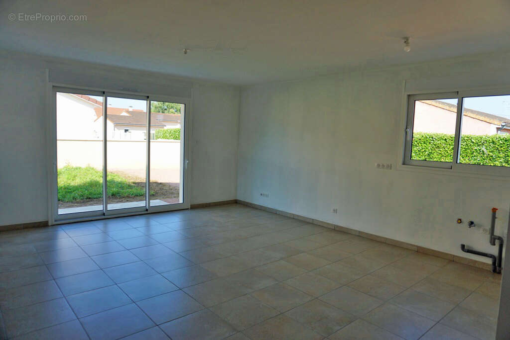 Maison à PARAY-LE-MONIAL