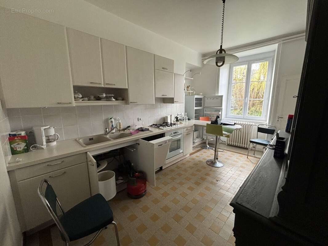 Cuisine - Maison à CHEYLADE