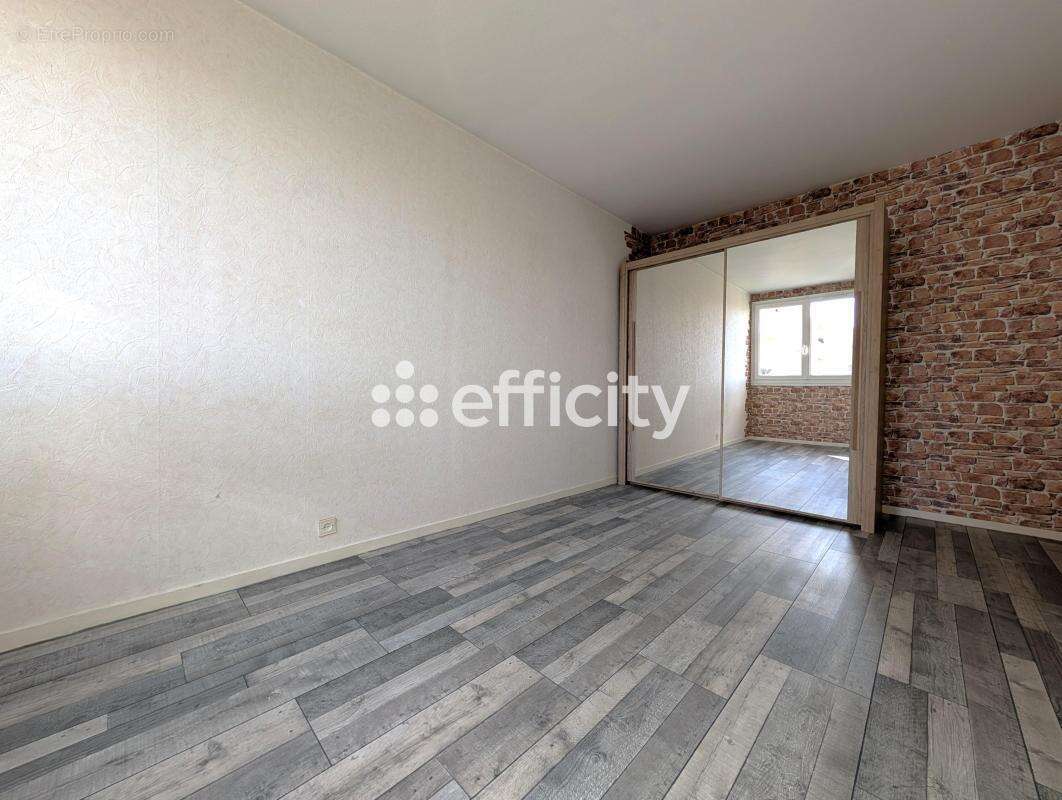 Appartement à ENGHIEN-LES-BAINS