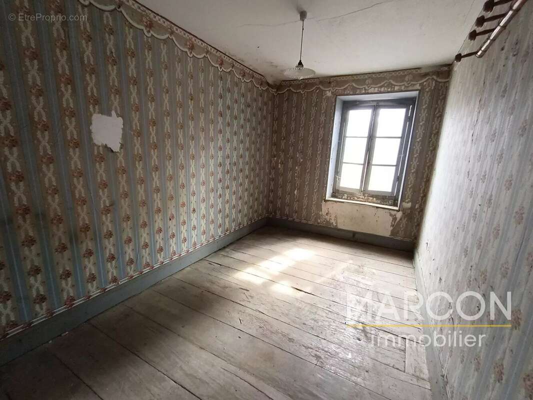 Maison à SAINT-GEORGES-LA-POUGE