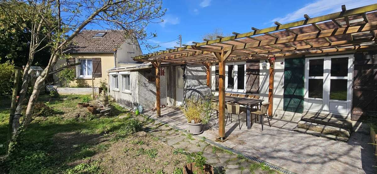 Maison à LA FERTE-ALAIS