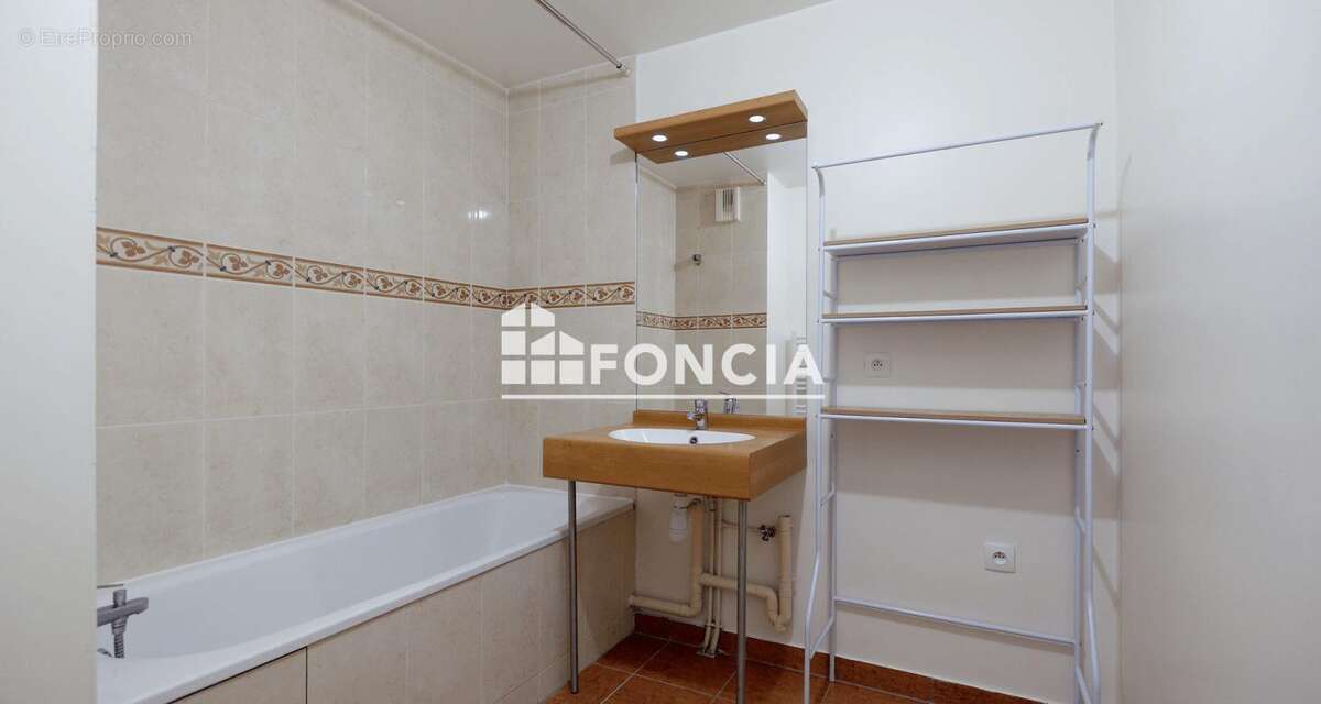 Appartement à DAMMARIE-LES-LYS