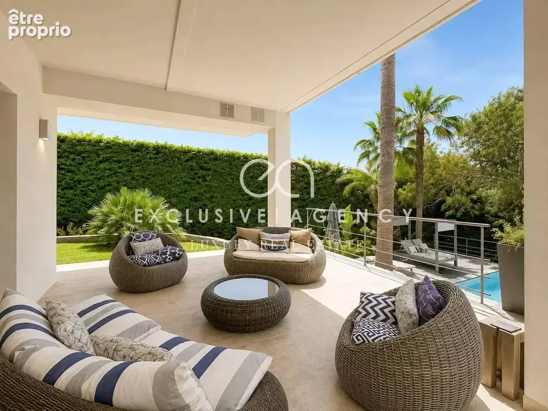 Villa californienne 6 pieces - piscine - 6 parkings - photo 14