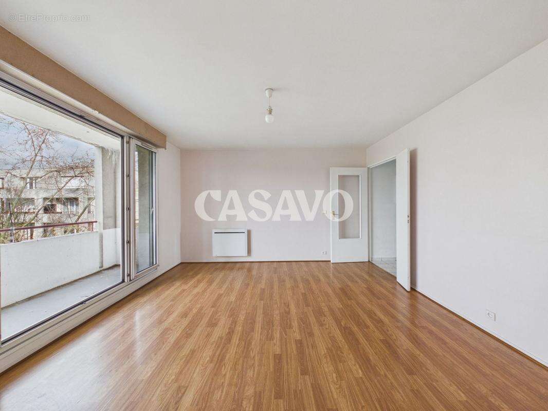 Appartement à LA COURNEUVE