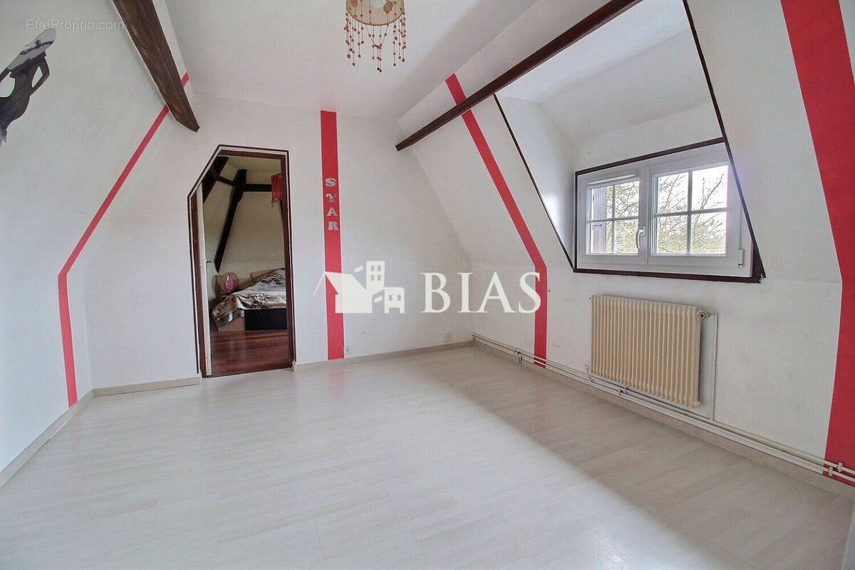 Maison à BOURG-ACHARD