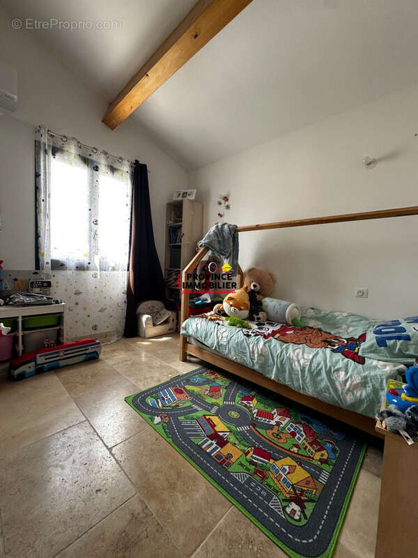 Maison 133 m² à Grillon  - photo 9
