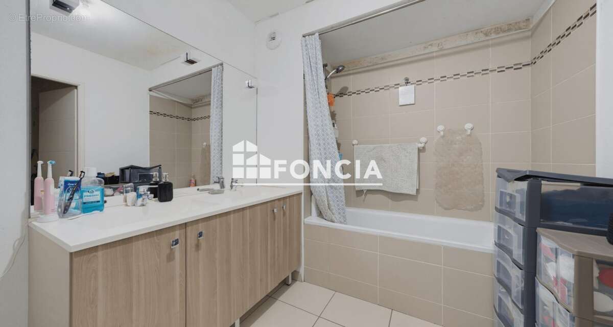Appartement à VILLENAVE-D'ORNON