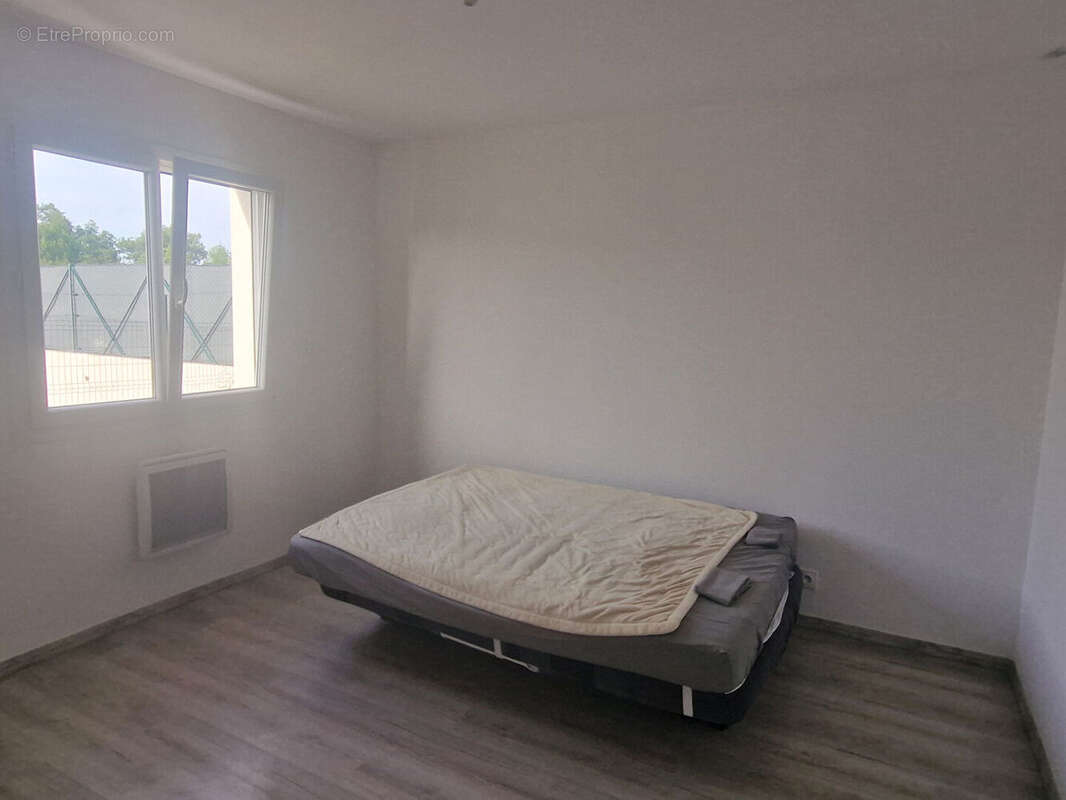 Maison à ALLEGRE-LES-FUMADES