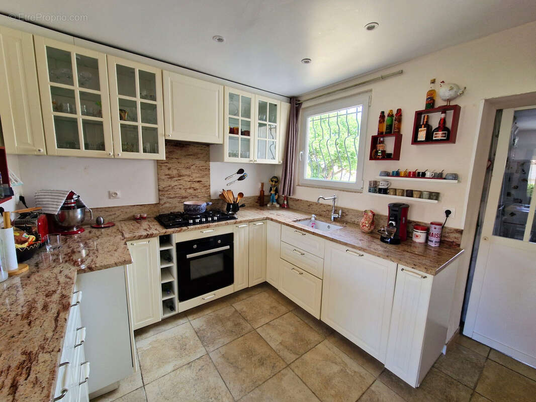 Six-Fours-Les-Plages - Maison de plain-pied au calme - photo 6