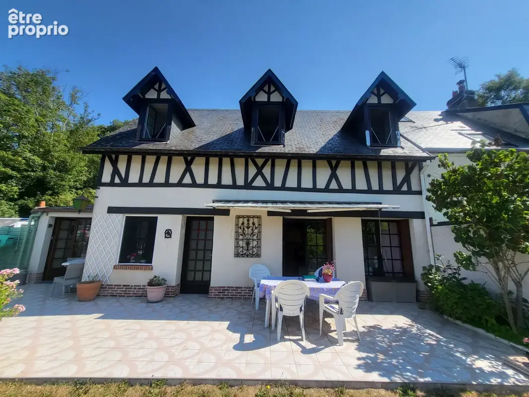 Propriété avec garage,  jardin et piscine à vendre à Yport 76111 - photo 5