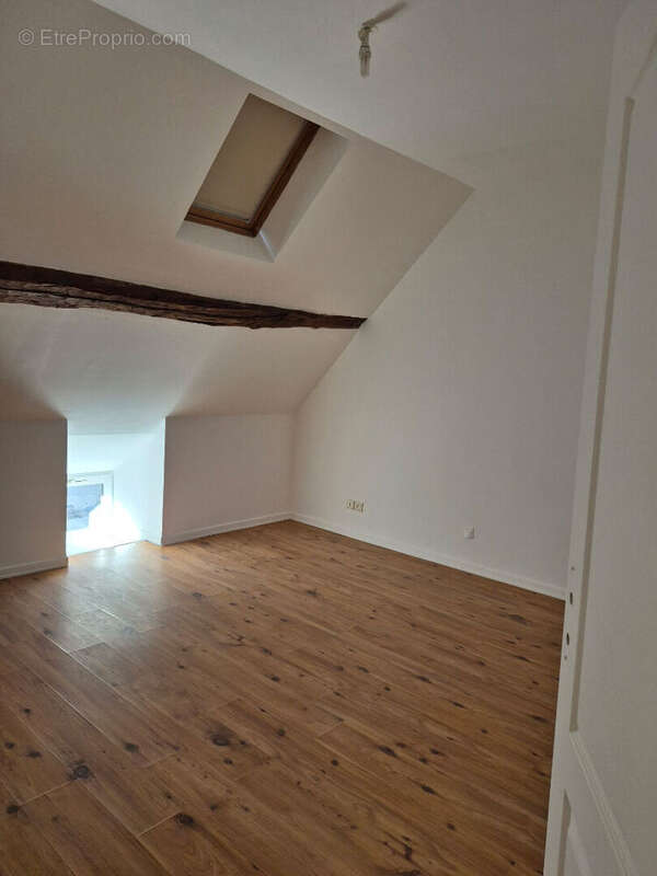 Appartement 70 m² à Saint-Gilles  - photo 7