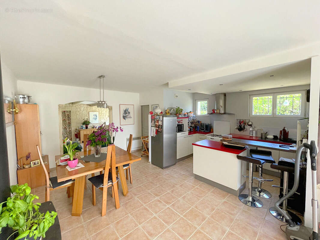 Maison à FORCALQUEIRET