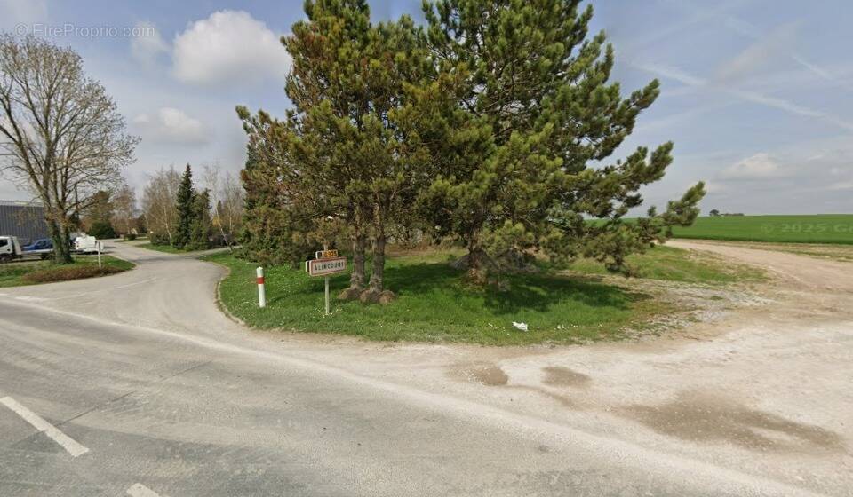 Photo Terrain à Alincourt au prix de 45 300€