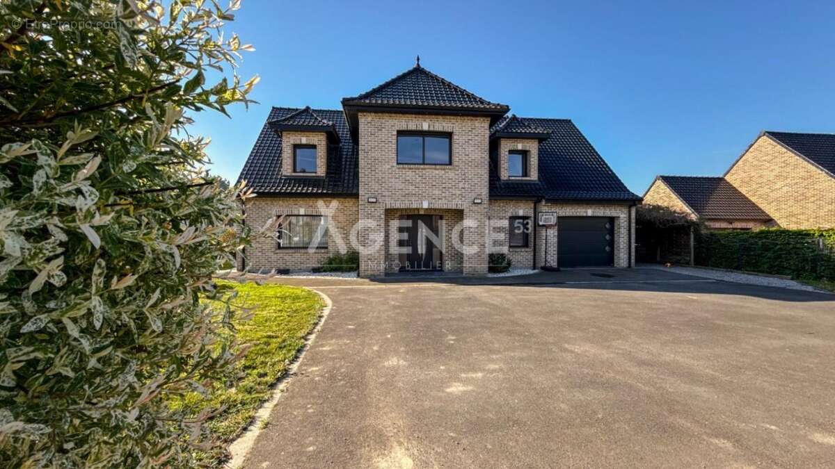 Maison à ROQUETOIRE