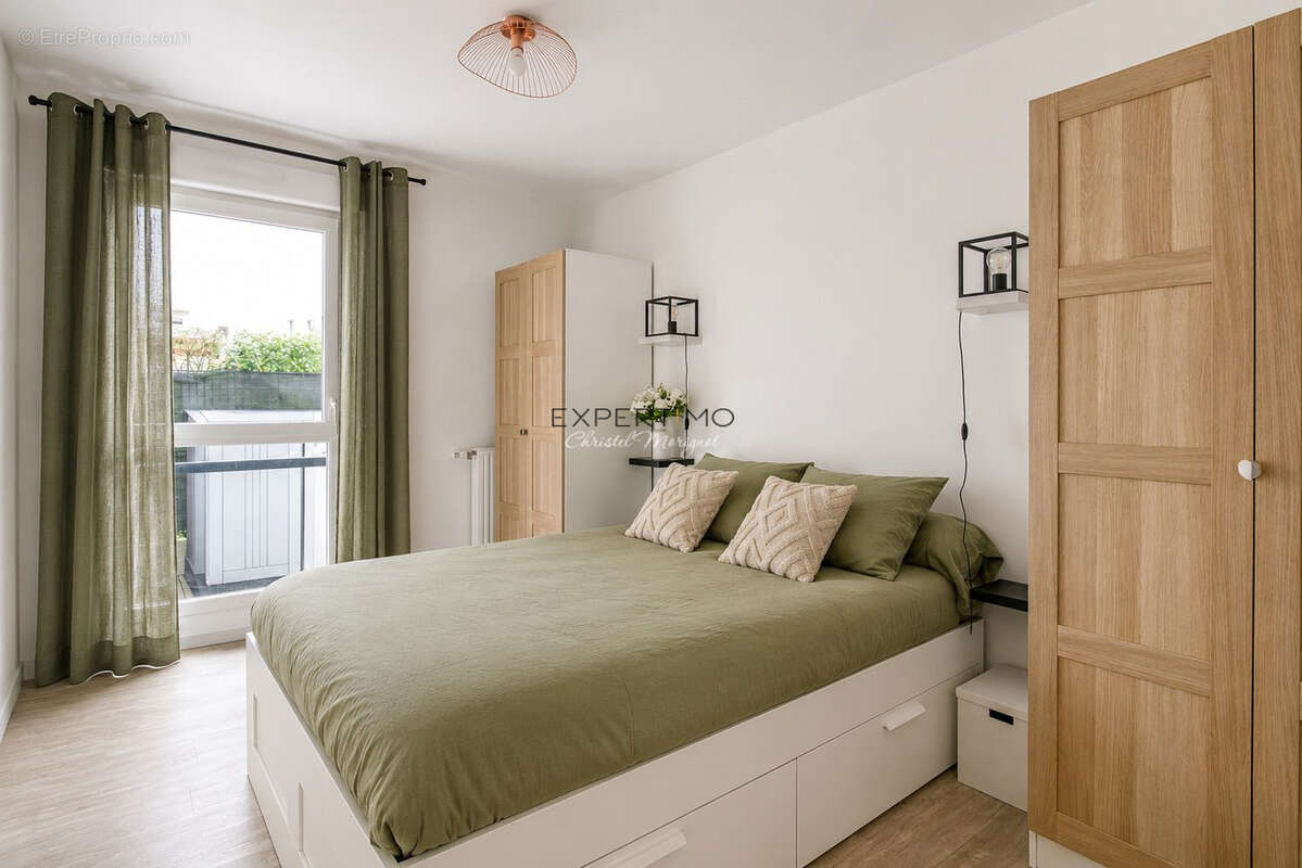 Appartement à SAINT-THIBAULT-DES-VIGNES