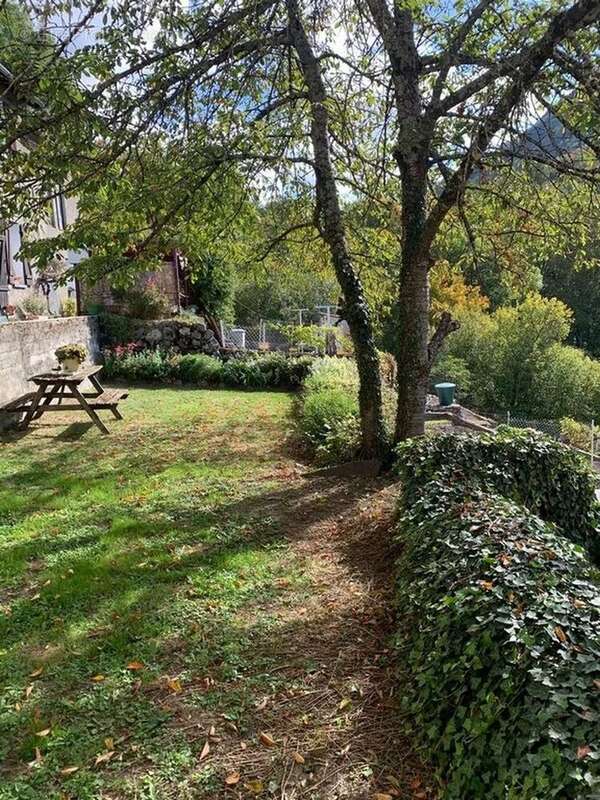 Appartement à LES CABANNES