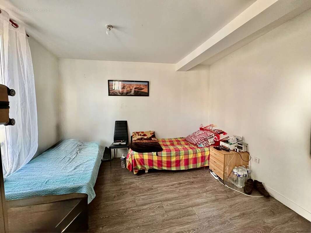 Appartement à GENNEVILLIERS