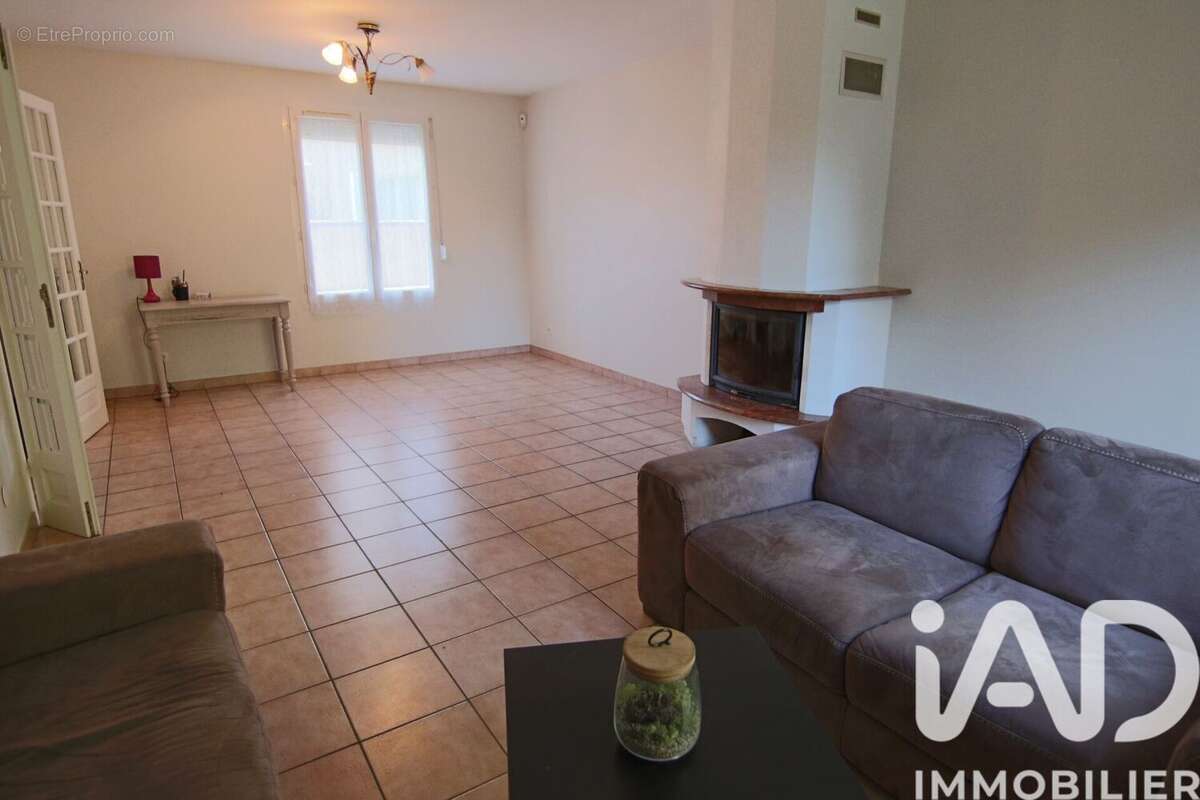 Photo 5 - Maison à SAVIGNY-LE-TEMPLE