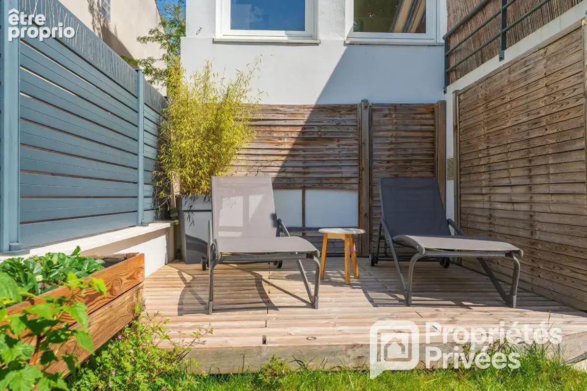 Maison contemporaine avec jardin et garage, quartier des Rochers - photo 8