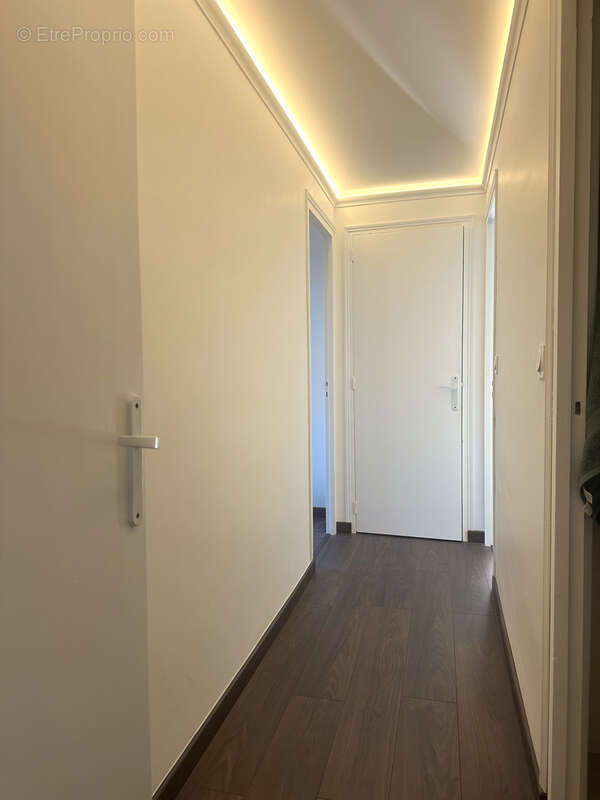 Appartement F3 entièrement rénové - photo 4