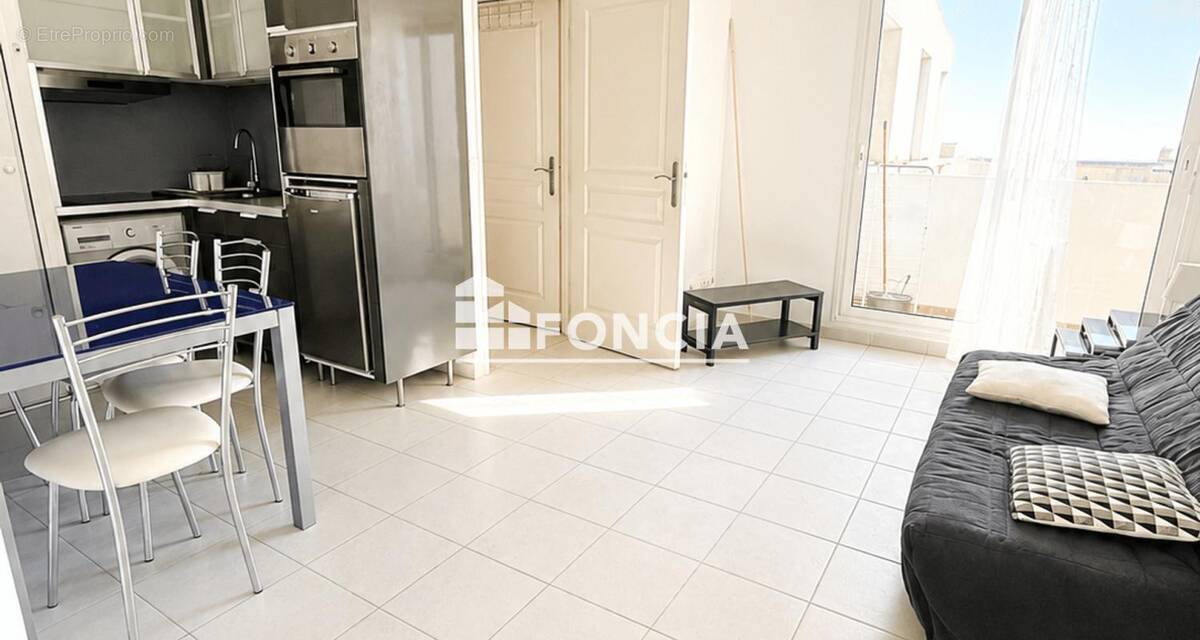 Appartement à MARSEILLE-6E