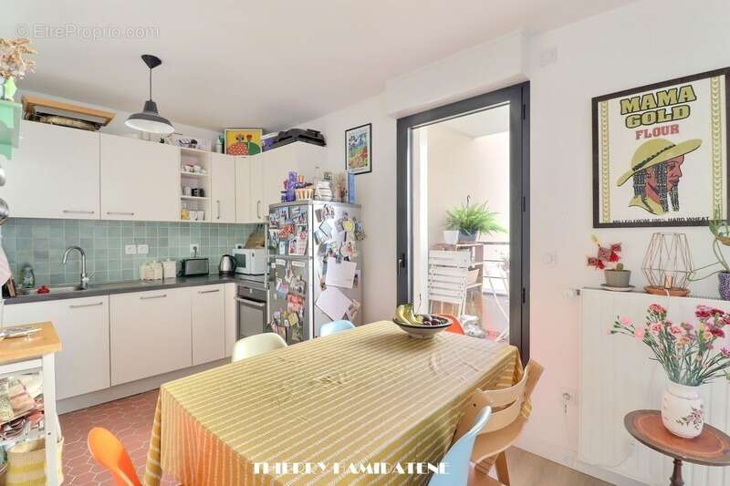 Appartement à COLOMBES