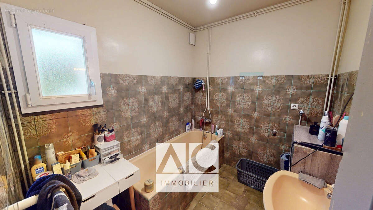 Maison à CHATELAUDREN