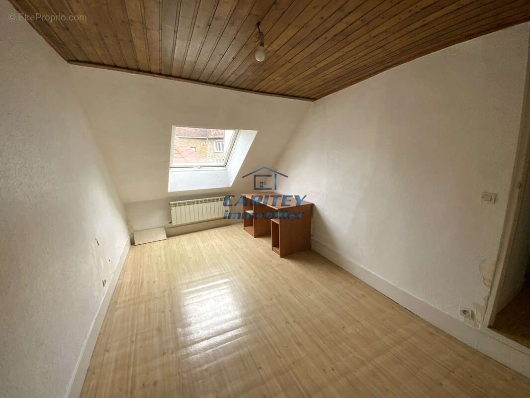 Appartement à ROUGEMONT