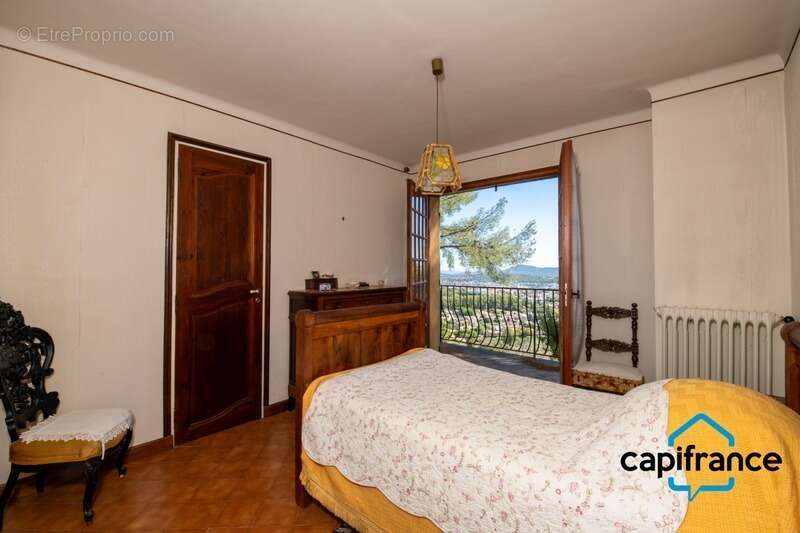 Maison à LA VALETTE-DU-VAR