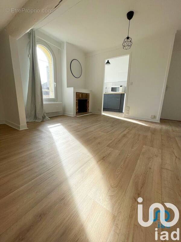 Photo 1 - Appartement à SAINT-MAUR-DES-FOSSES