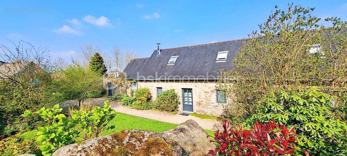 Maison à COMMANA